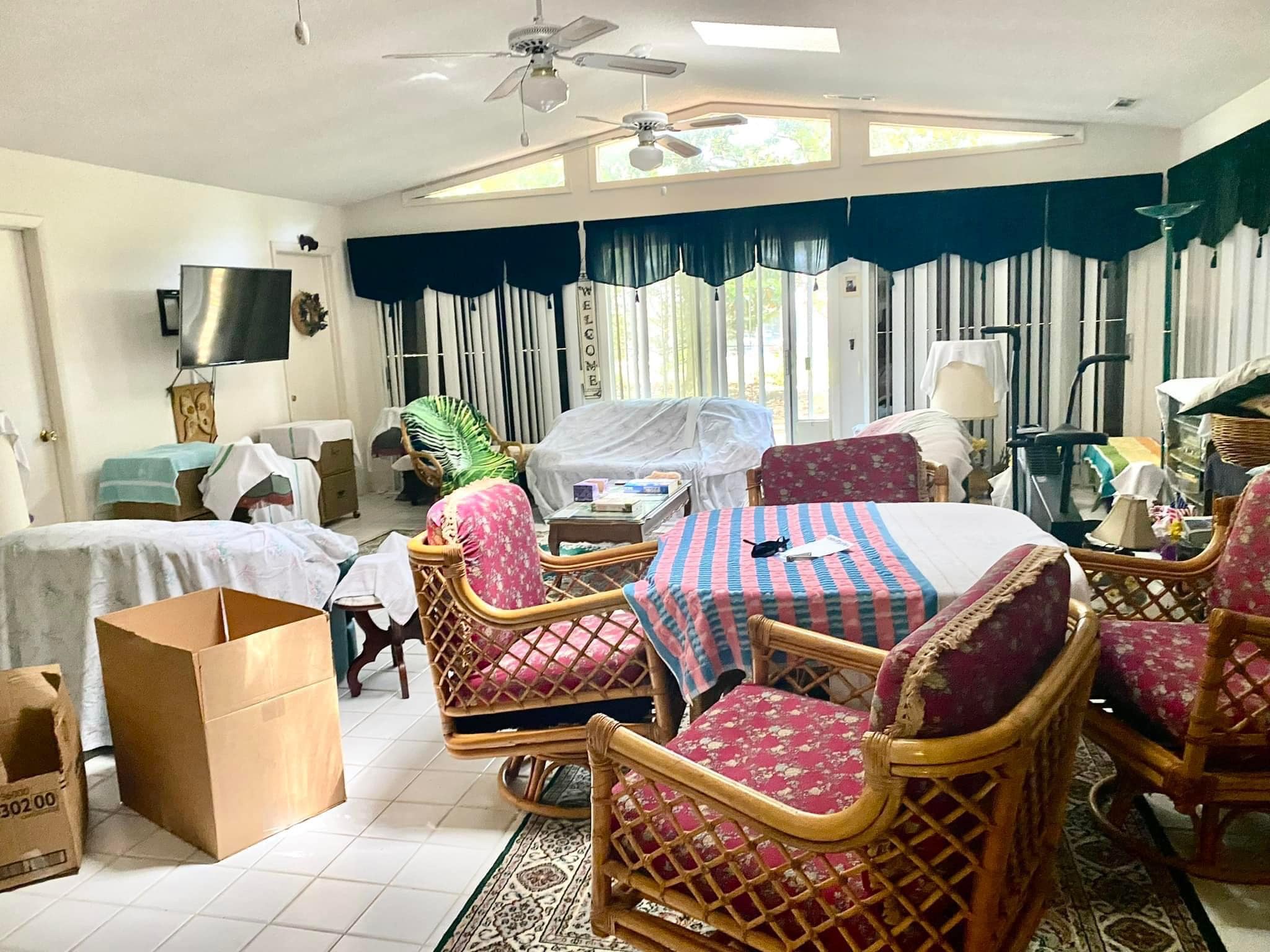 Decluttering1235-be